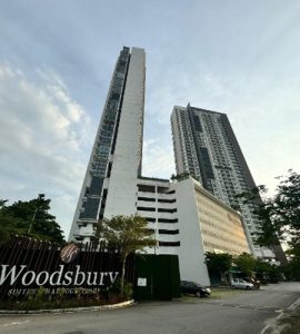 WOODSBURY-SUITES